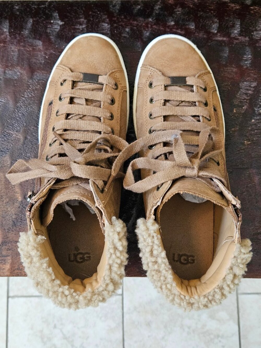 UGG Women's Olive Shearling-Lined Nubuck Leather Sneaker Boot, Tan, Sz 10 - Picture 6 of 16